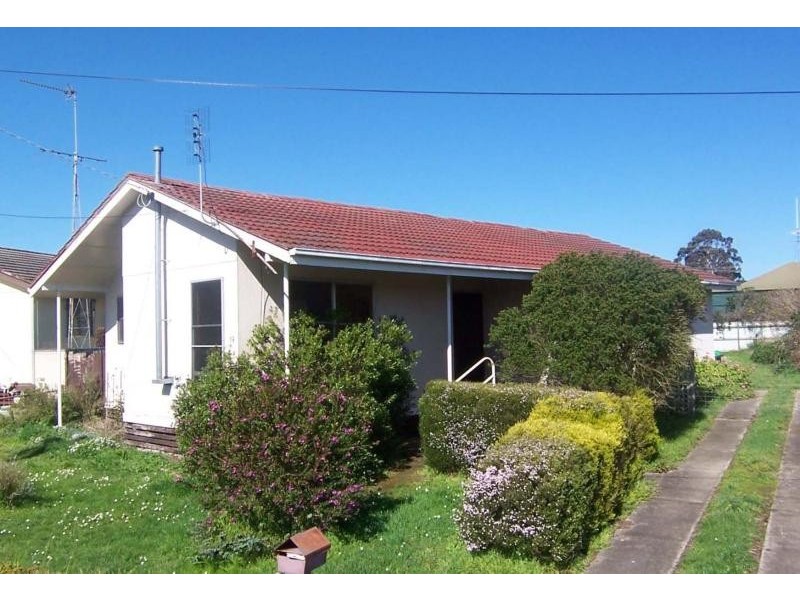19 Tobruk Street, Cobden VIC 3266
