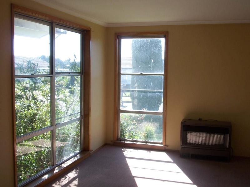 19 Tobruk Street, Cobden VIC 3266