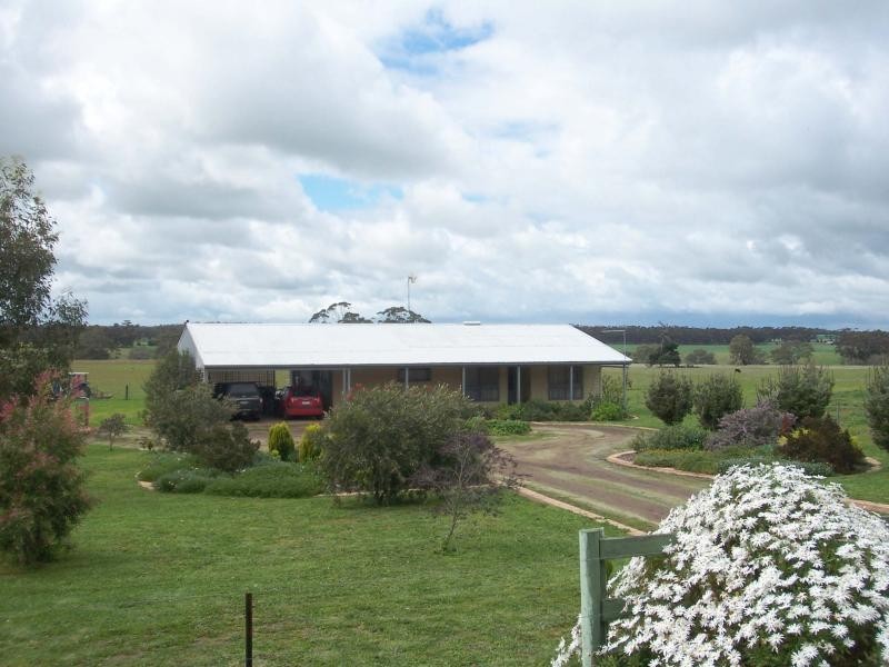 2318 Mortlake Ararat Road, Woorndoo VIC 3272