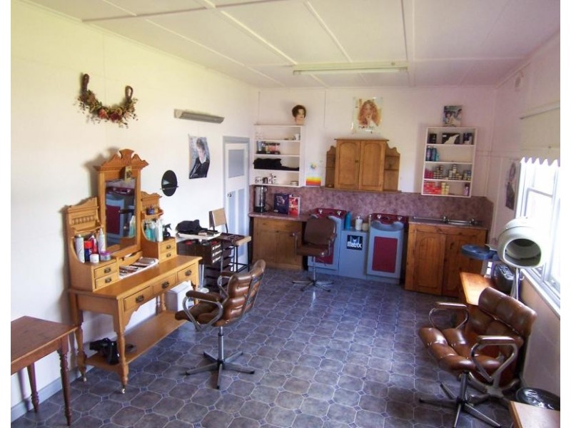 24 High Street, Lismore VIC 3324