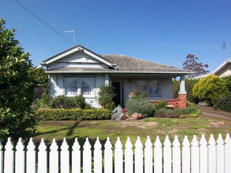 94 Officer Street, Mortlake VIC 3272