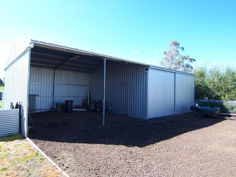 94 Officer Street, Mortlake VIC 3272