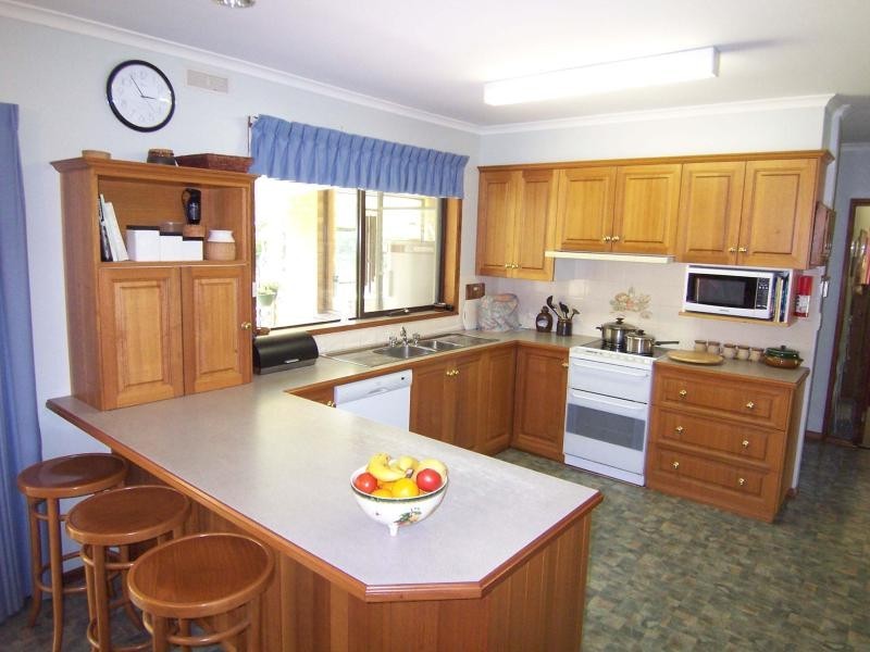 665 Rowans Road, Nullawarre VIC 3268