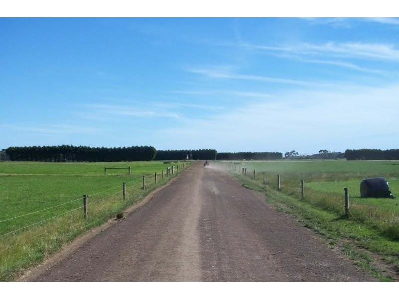 665 Rowans Road, Nullawarre VIC 3268