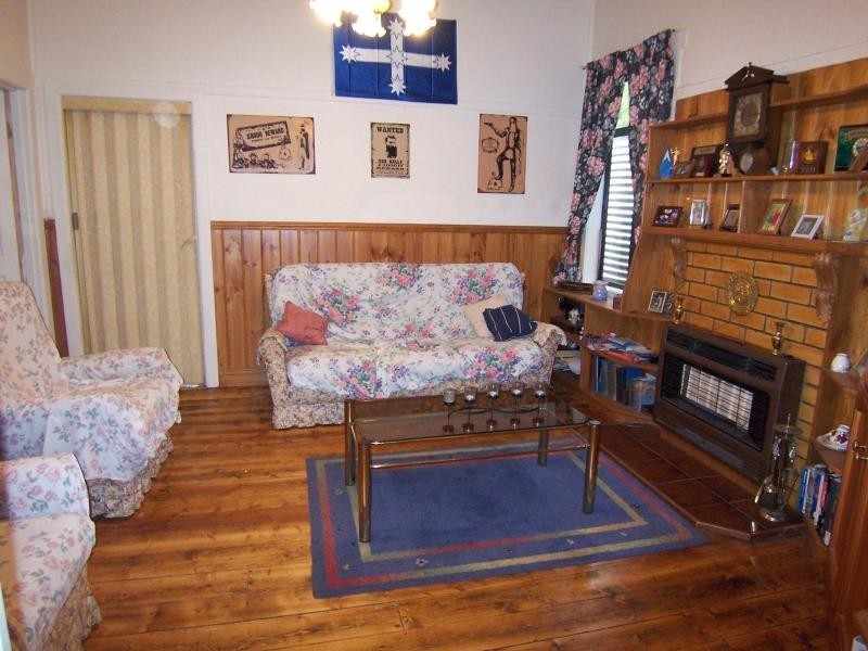 16 Townsend Street, Mortlake VIC 3272