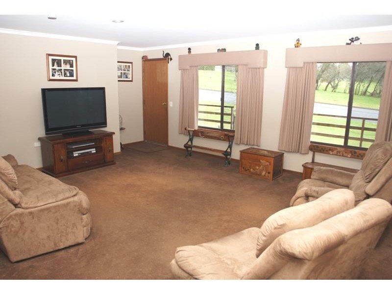 17 Fenton Street, Camperdown VIC 3260
