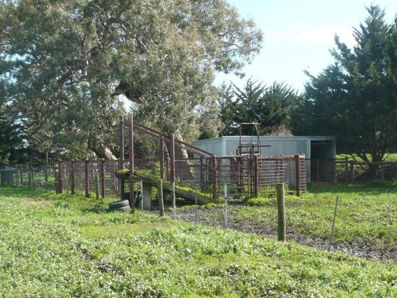 570 Connewarren Lane, Mortlake VIC 3272
