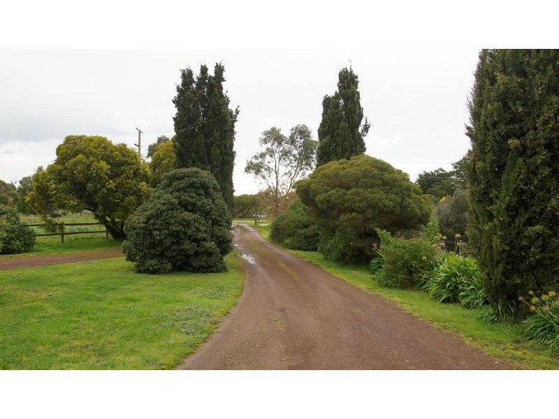 28 Waters Lane, Mortlake VIC 3272