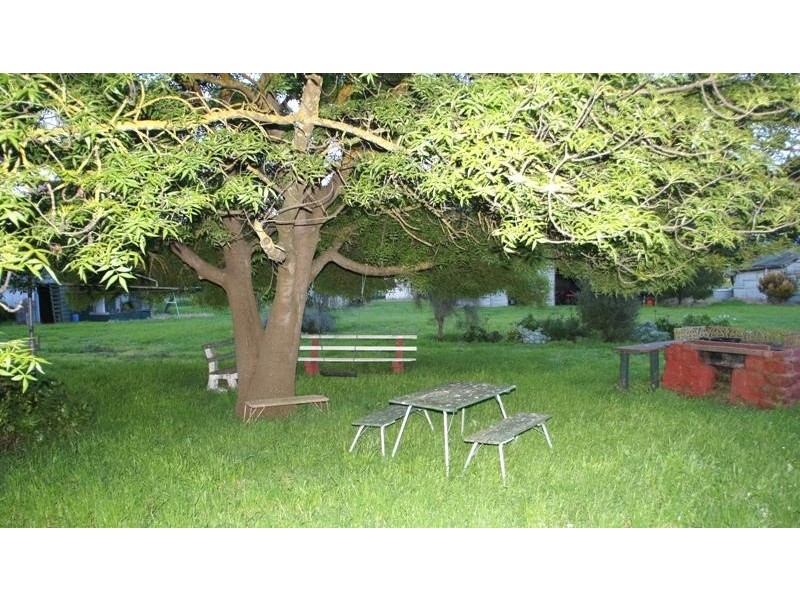 7622 Hamilton Highway, Berrybank VIC 3323