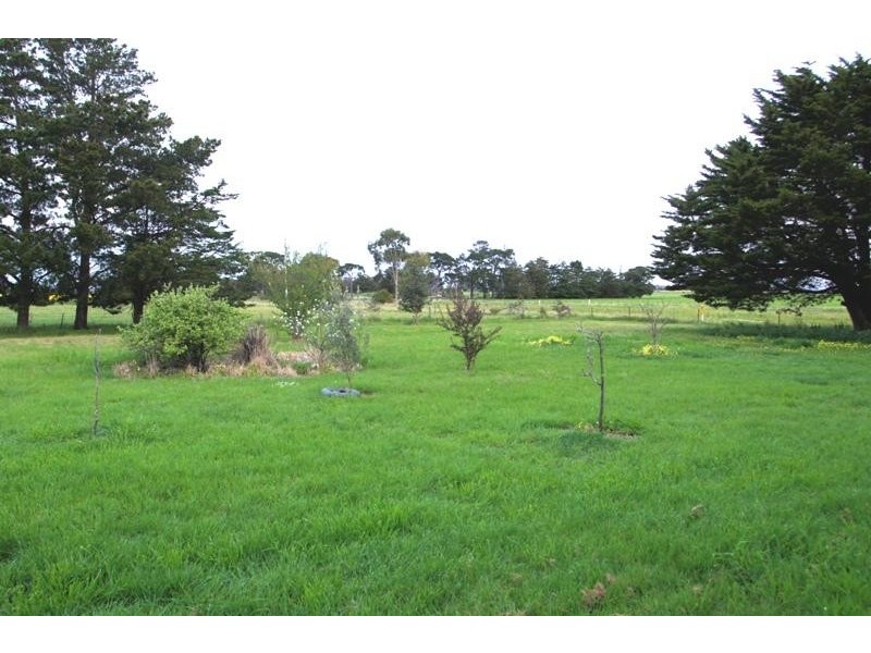 7622 Hamilton Highway, Berrybank VIC 3323