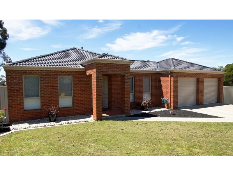10 Blanford Street, Cobden VIC 3266