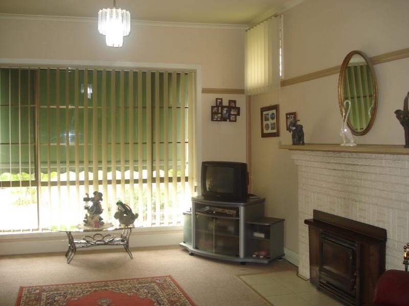 26 Davis Avenue, Nhill VIC 3418
