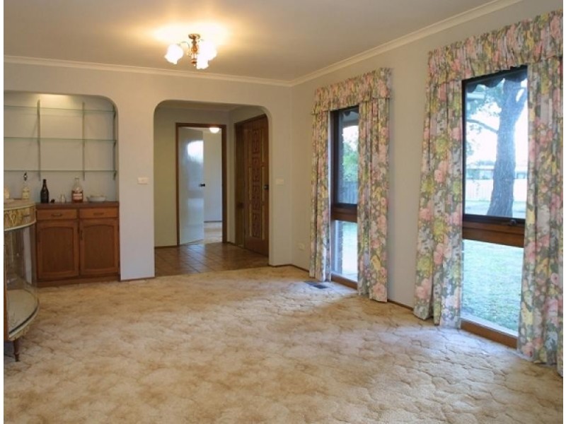 8 Joel Court, Leongatha VIC 3953