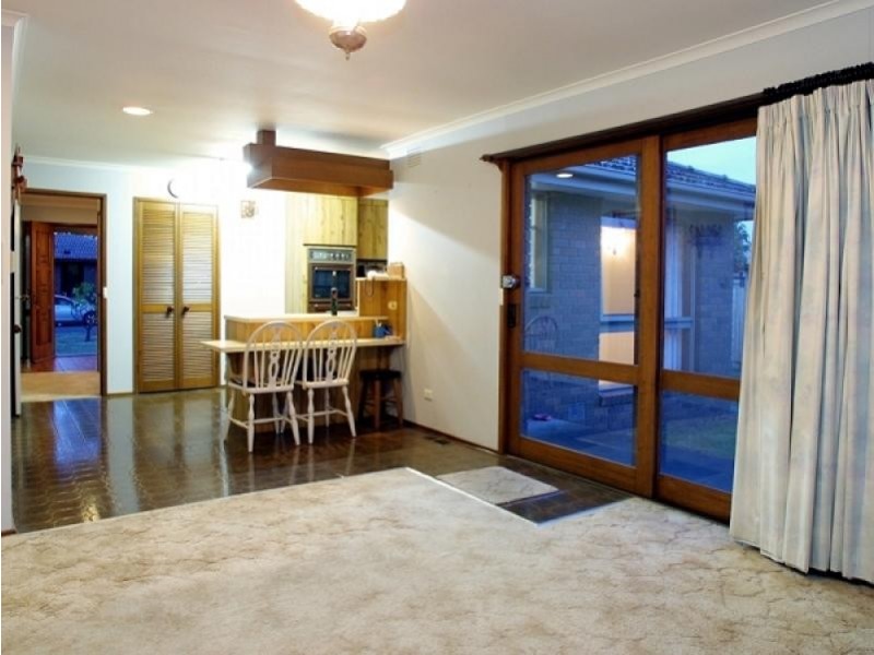 8 Joel Court, Leongatha VIC 3953