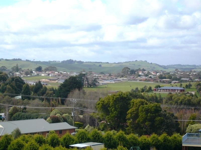 9 RANGE COURT, Korumburra VIC 3950