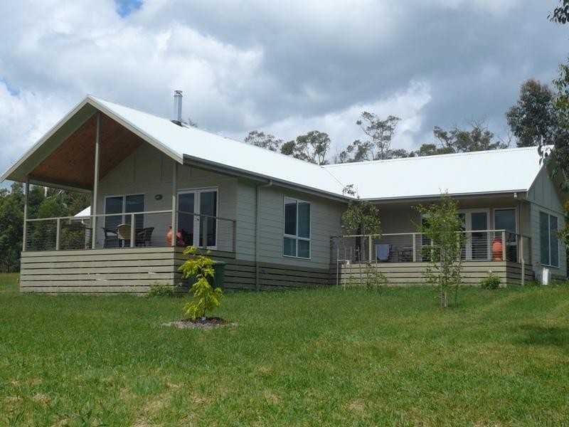 8 Kangaroo Rise, Koonwarra VIC 3954