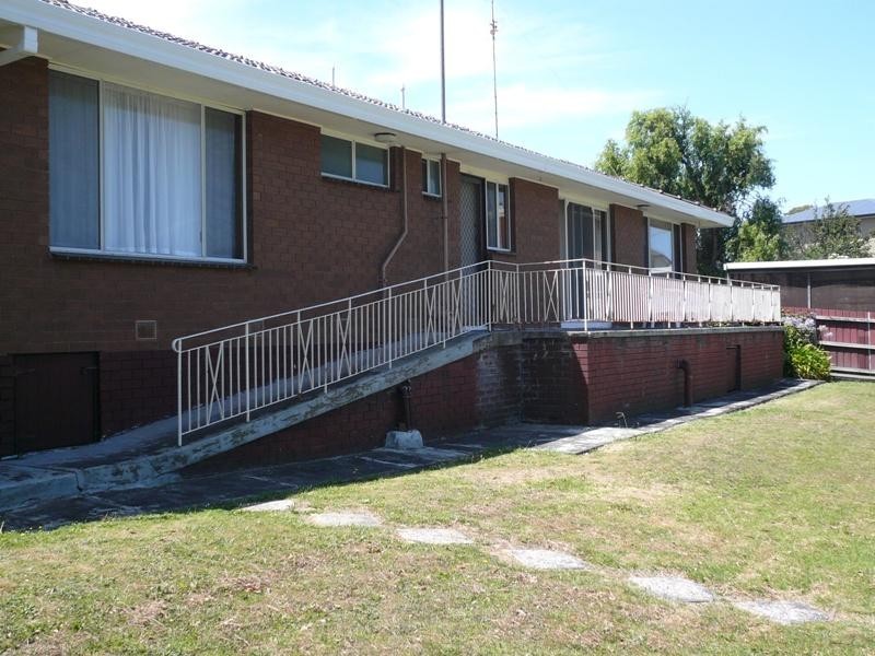 24 Venus Street, Inverloch VIC 3996