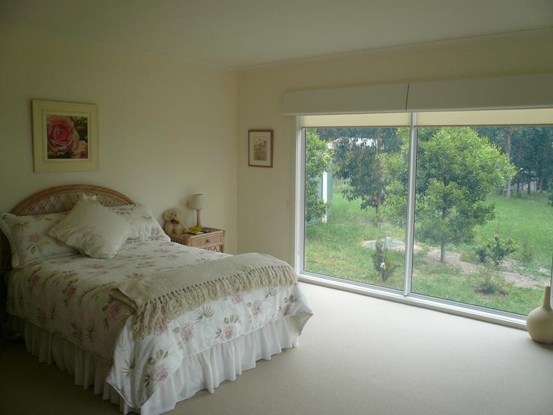 8 Kangaroo Rise, Koonwarra VIC 3954