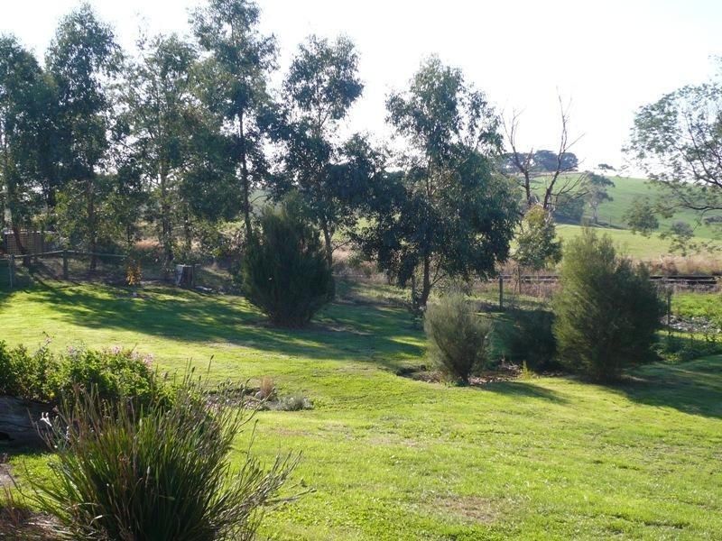 60 Main Road, Bena VIC 3946