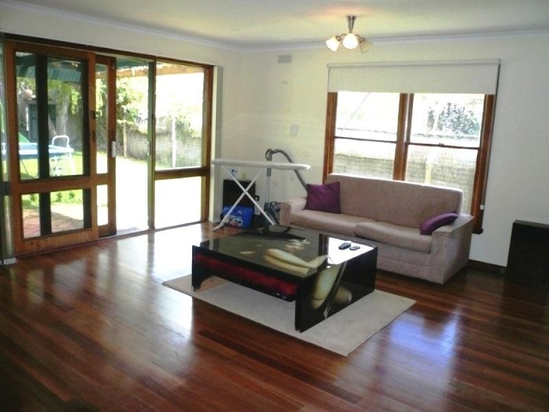 11 Gordon St, Korumburra VIC 3950