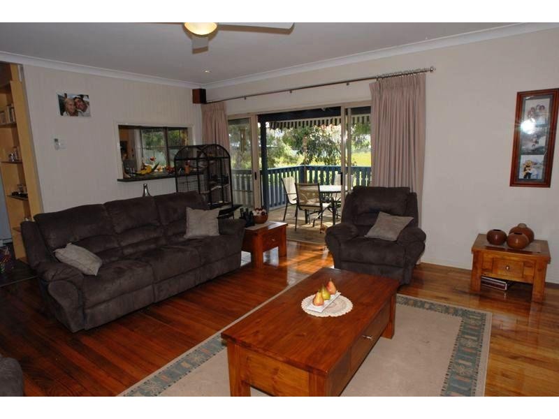 1 LOWER GORDON STREET, Korumburra VIC 3950