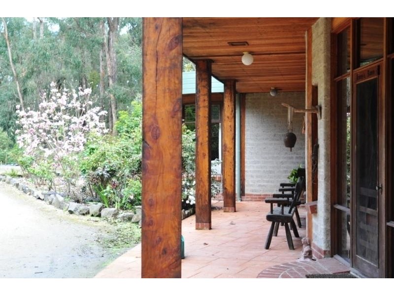 350 Henrys Road, Loch VIC 3945