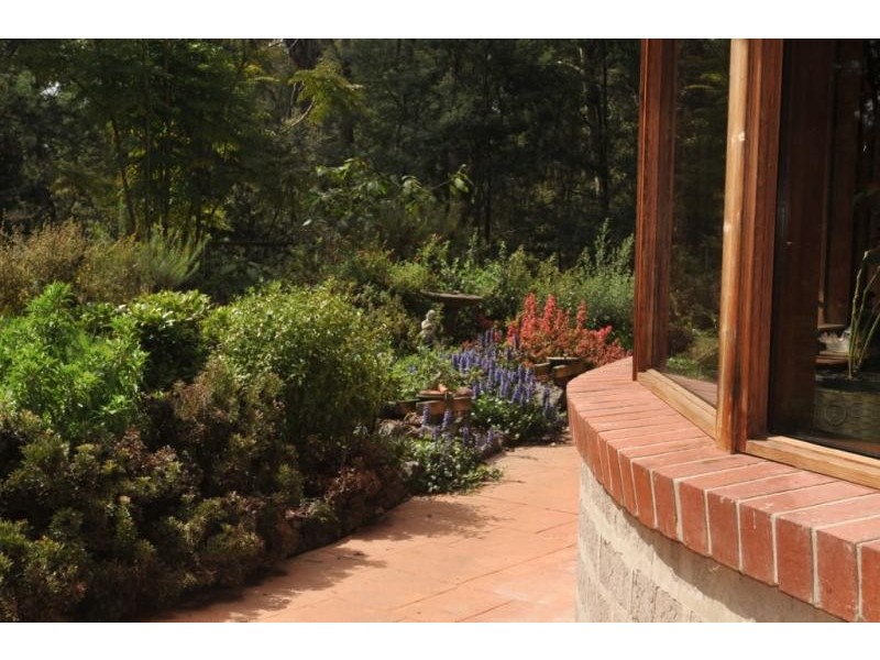 350 Henrys Road, Loch VIC 3945