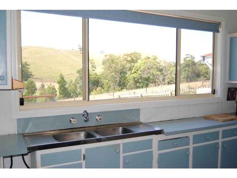 67 Huttons Road, Kardella VIC 3951
