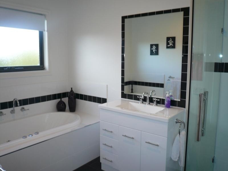 24 Grandview Rise, Korumburra VIC 3950