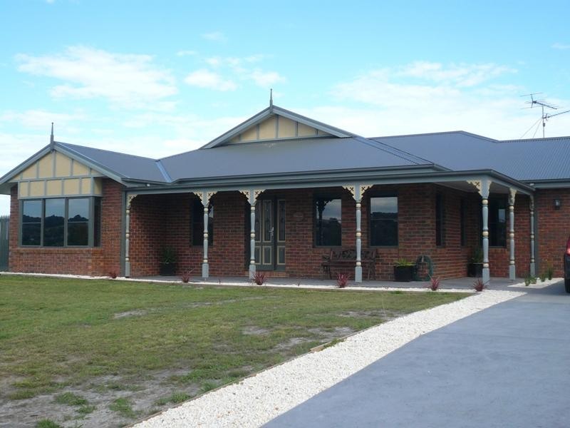 24 Grandview Rise, Korumburra VIC 3950