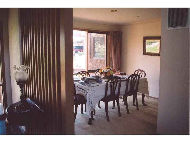 100 Kinnear Road, Mickleham VIC 3064