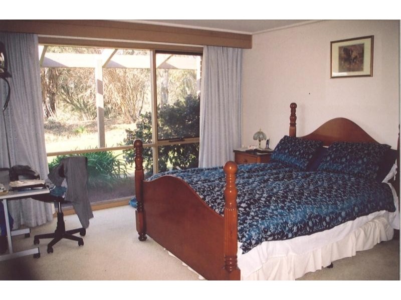 100 Kinnear Road, Mickleham VIC 3064