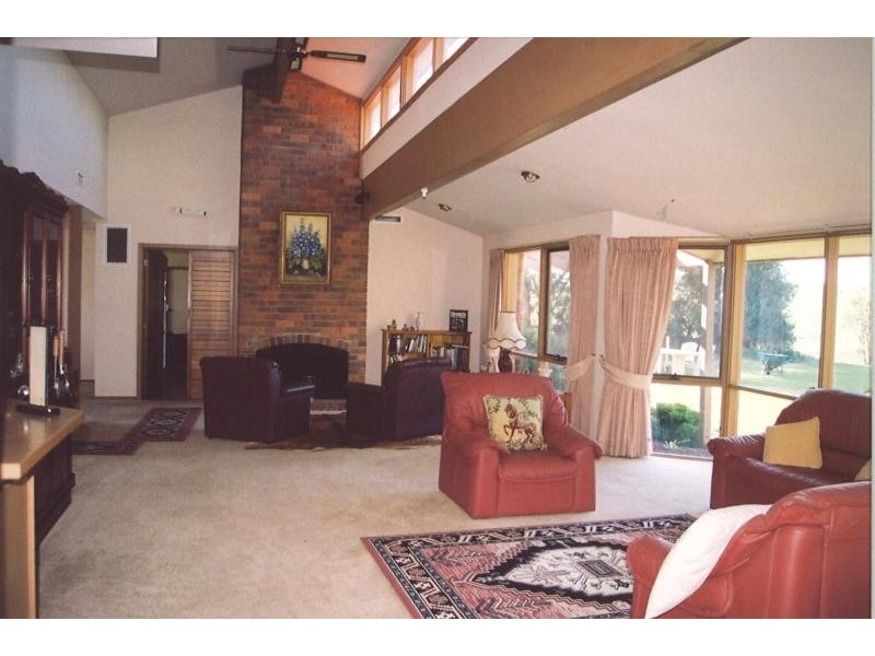 100 Kinnear Road, Mickleham VIC 3064