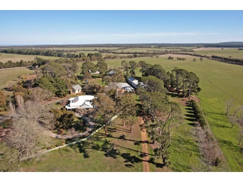 709 Mt Mercer – Dereel Road, Mount Mercer VIC 3352
