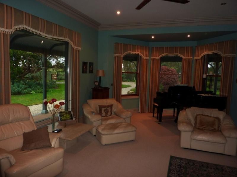 709 Mt Mercer – Dereel Road, Mount Mercer VIC 3352