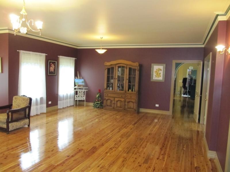 25 Trentham Road, Tylden VIC 3444