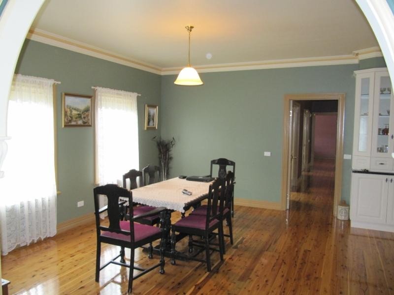 25 Trentham Road, Tylden VIC 3444