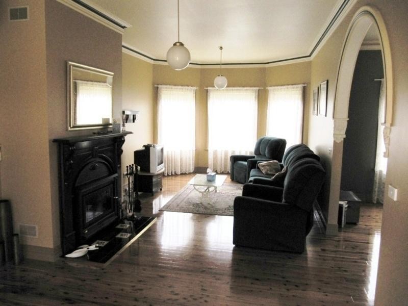 25 Trentham Road, Tylden VIC 3444