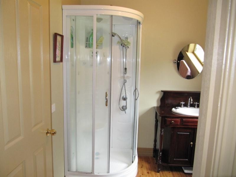 25 Trentham Road, Tylden VIC 3444