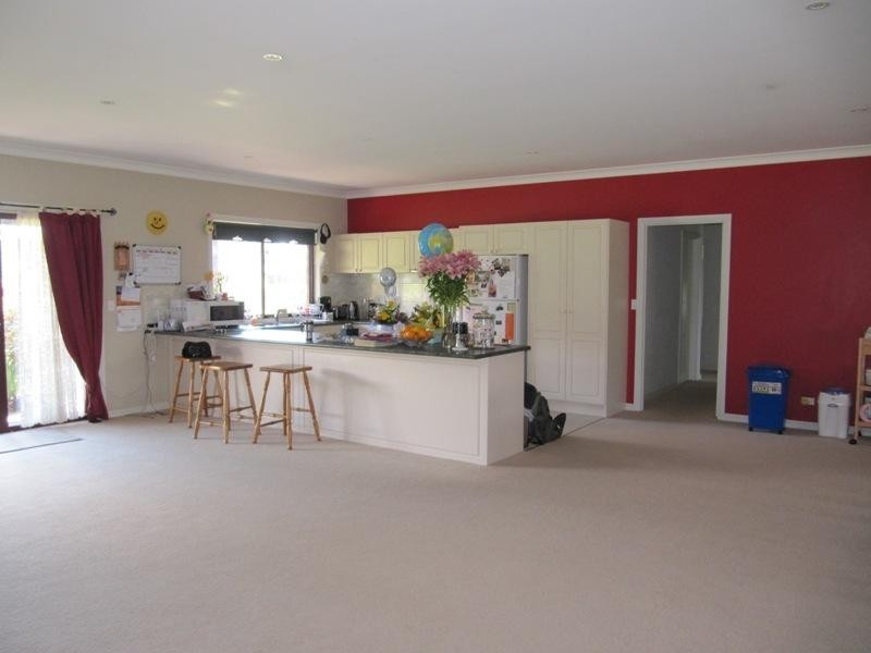 31 Trentham Road, Tylden VIC 3444