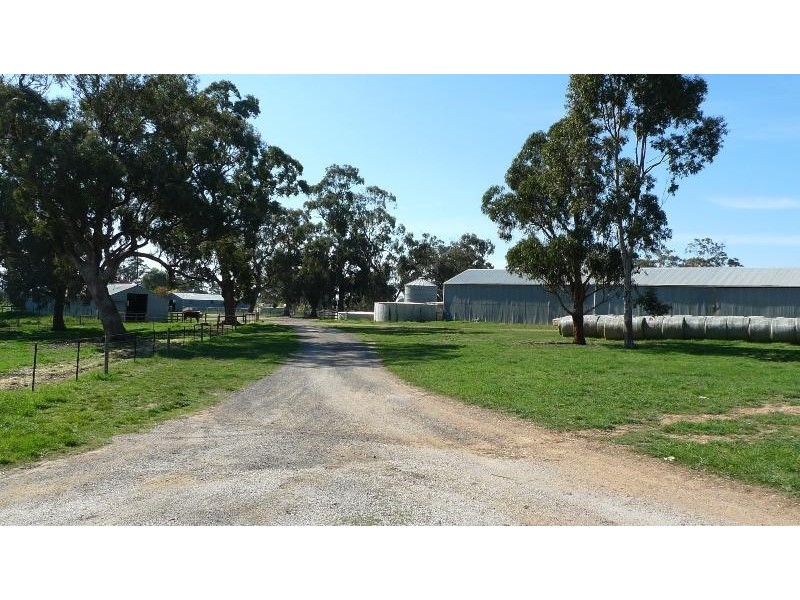2090 Heathcote Kyneton Rd, Barfold, Kyneton VIC 3444