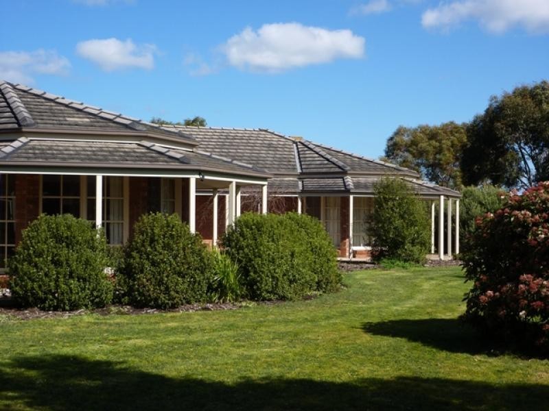 Hamilton VIC 3300