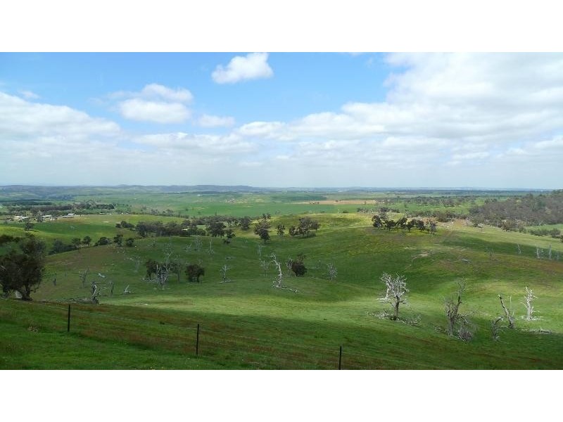 3289 Romsey Road, Chintin via, Romsey VIC 3434