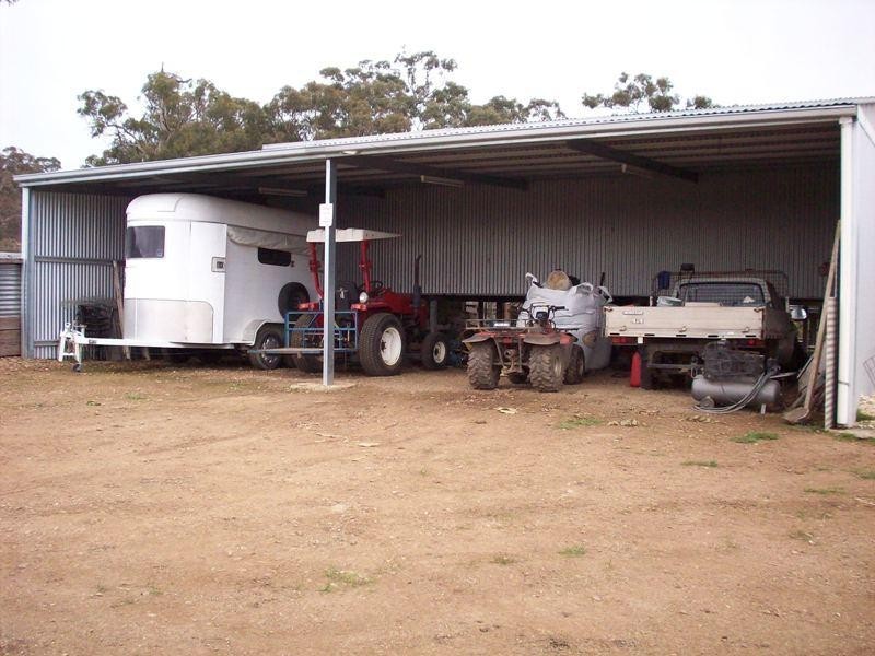 3289 Romsey Road, Chintin via, Romsey VIC 3434