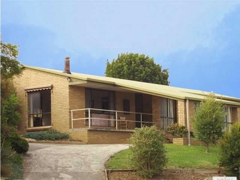 5 WARRALONG COURT, Leongatha VIC 3953
