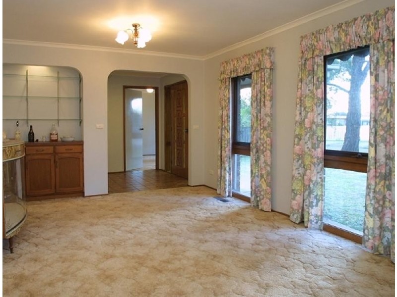 8 JOEL COURT, Leongatha VIC 3953