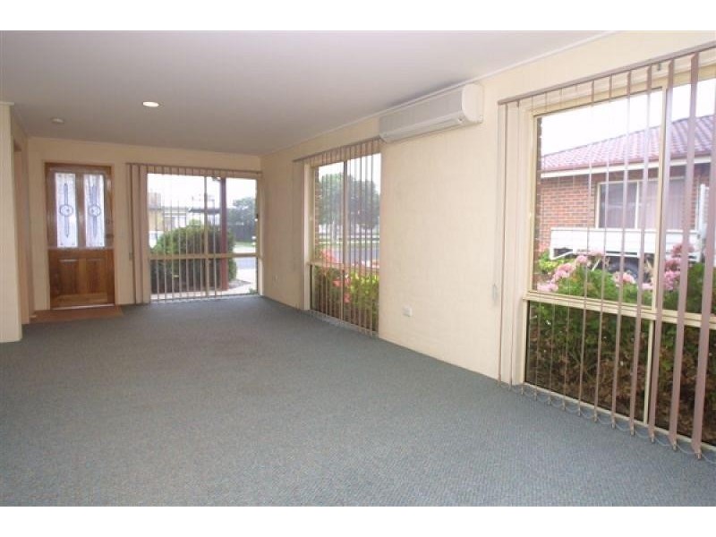 39 PEART STREET, Leongatha VIC 3953