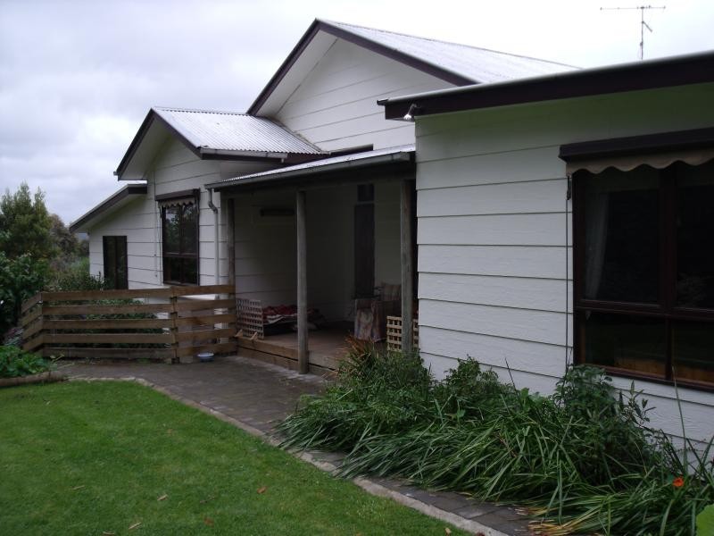 Foster VIC 3960