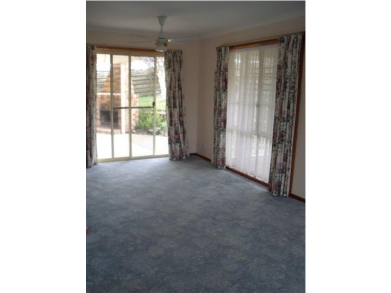 37 Valley View Parade, Korumburra VIC 3950