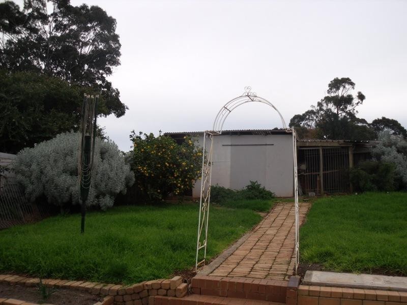 106 BROWN STREET, LEONGATHA, Leongatha VIC 3953